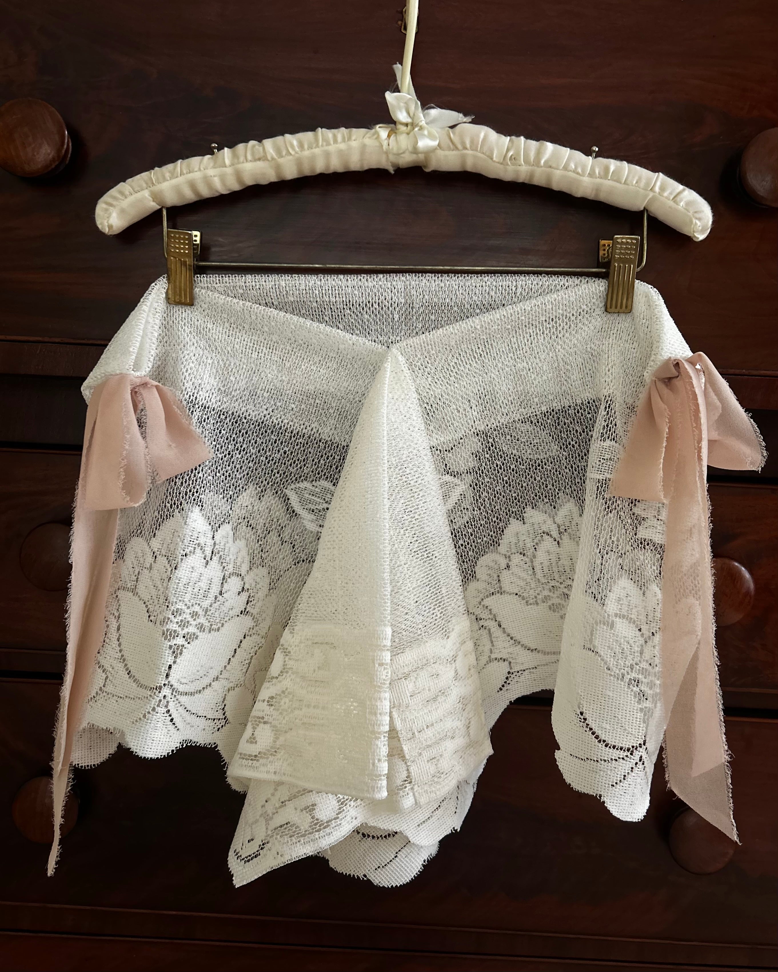 The Darling Top