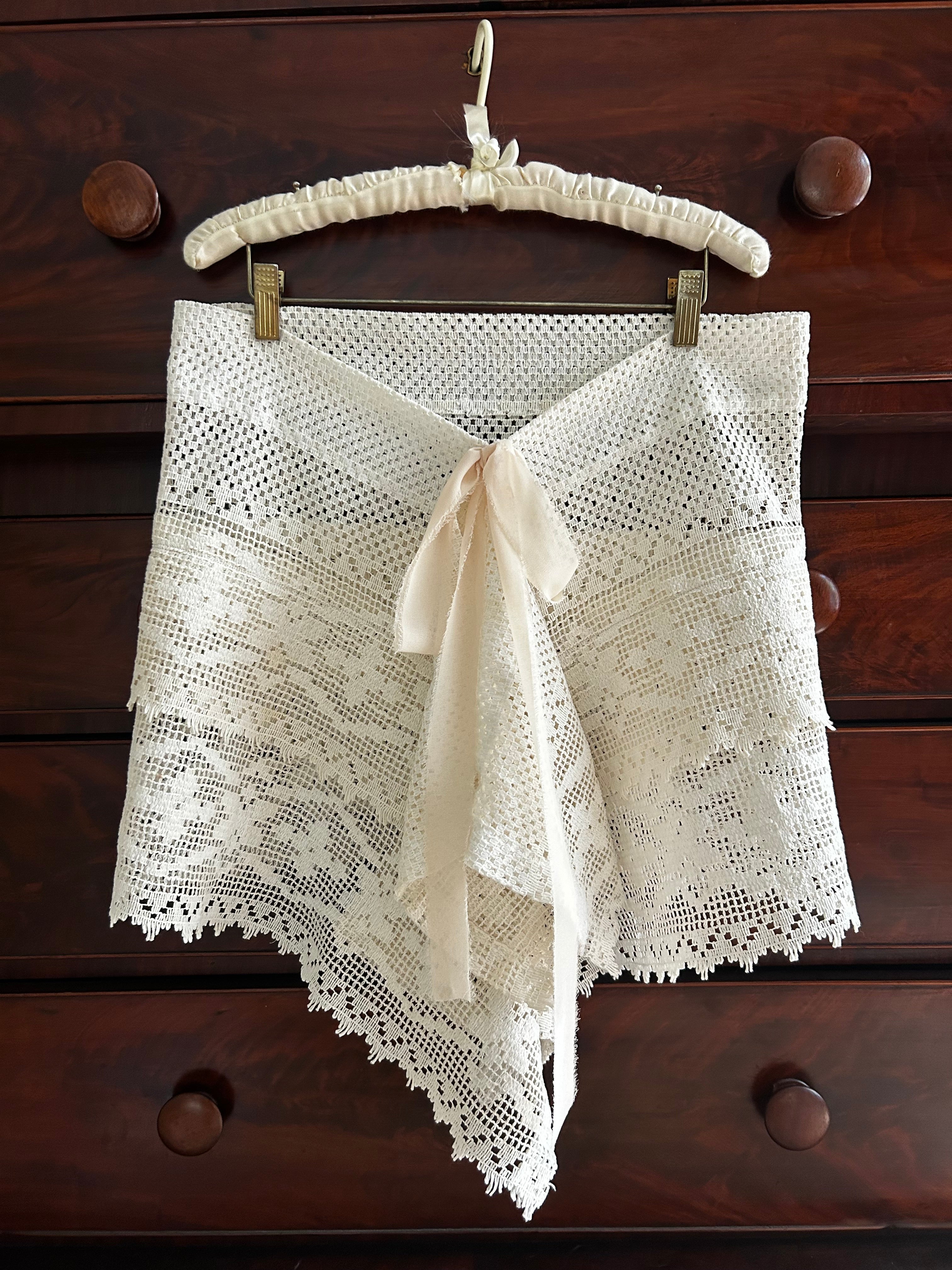 The Acorn Top